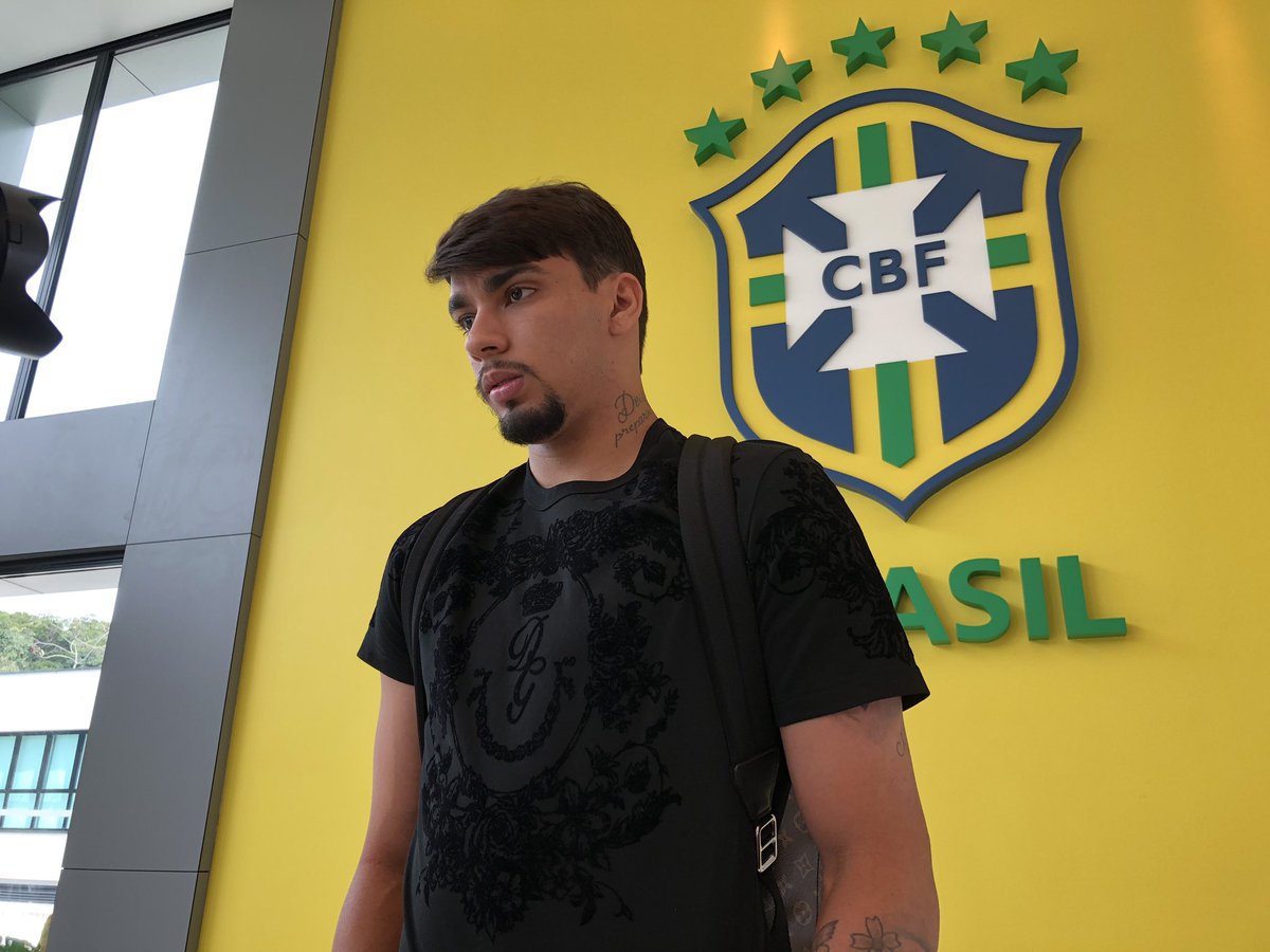 Lucas Paquetá chega a Teresópolis e se junta à seleção para a Copa América