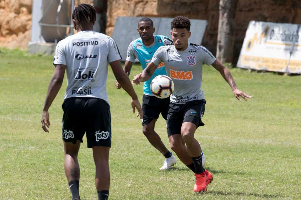 Elenco do Corinthians encerrou a preparação para o jogo nesta quarta-feira na cidade de Barquisimeto