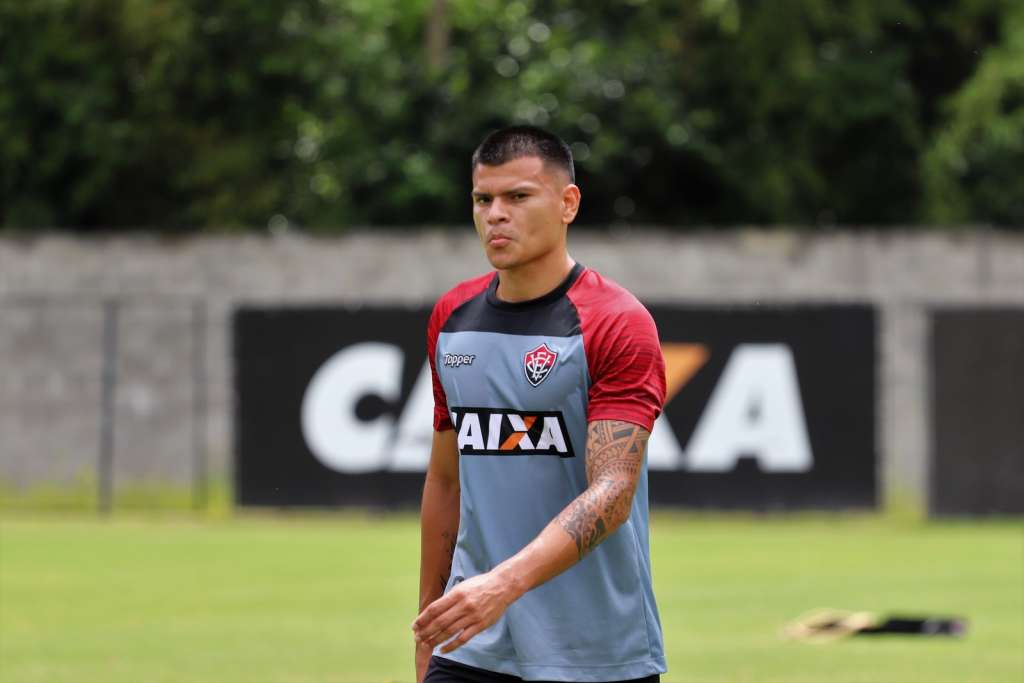 Walter Bou teve uma passagem apagada pelo Vitória no ano passado