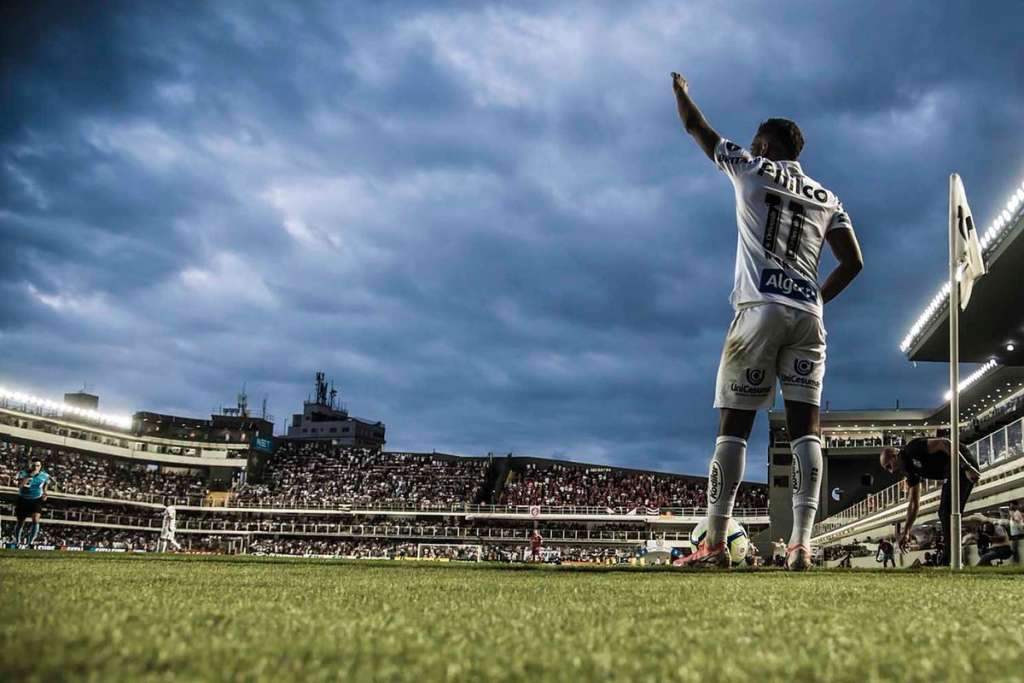 Com Copa do Brasil mantida no Pacaembu, Santos pega Atlético pela Série A na Vila
