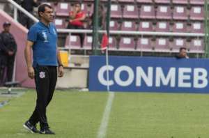 Carille é otimista com problema de Fagner: 'A princípio não foi nada'