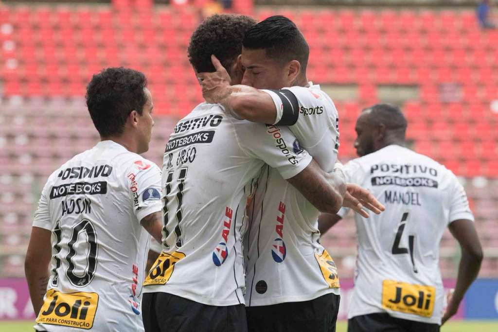 Corinthians avança e já conhece adversário das oitavas de final