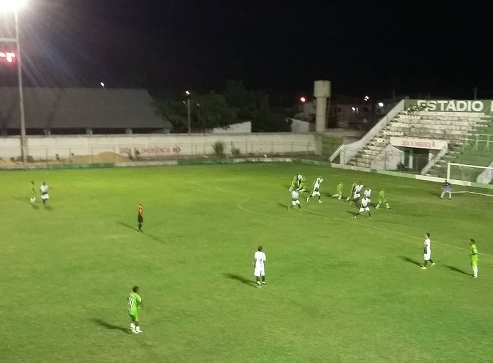 Coruripe-AL 0 x 0 Salgueiro-PE – Carcará do Sertão empata, mas pode classificar