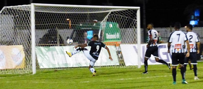 Caldense venceu por 1 a 0 e garantiu vaga