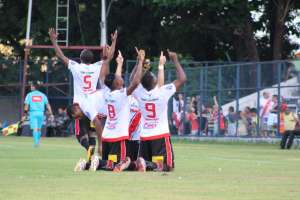 River-PI 2 x 2 Floresta-CE - Verdão faz dois, mas cede empate e é eliminado da Série D
