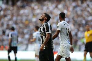 Marinho comemora estreia no Santos com 'pé direito' diante de ex-clube