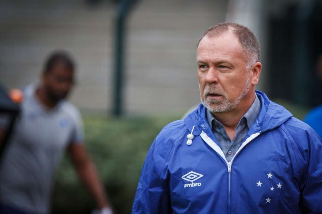 Mano garante voltas de Rodriguinho e Pedro Rocha em duelo da Copa do Brasil