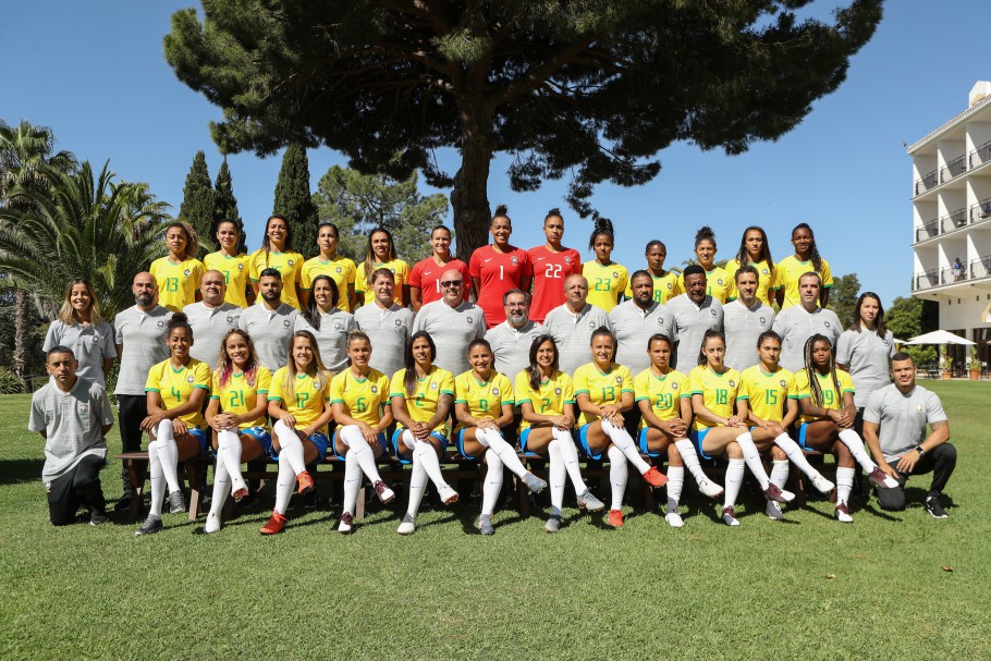 Copa do Mundo Feminina: Atletas do Brasil inovam em pose para foto oficial 3 0002050392760 img