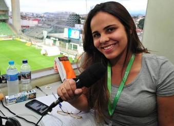 Isabelly Morais faz as reportagens do jogo - Divulgação