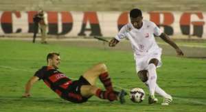 Série C: Lateral se lesiona em comemoração e desfalca Náutico até o fim do ano