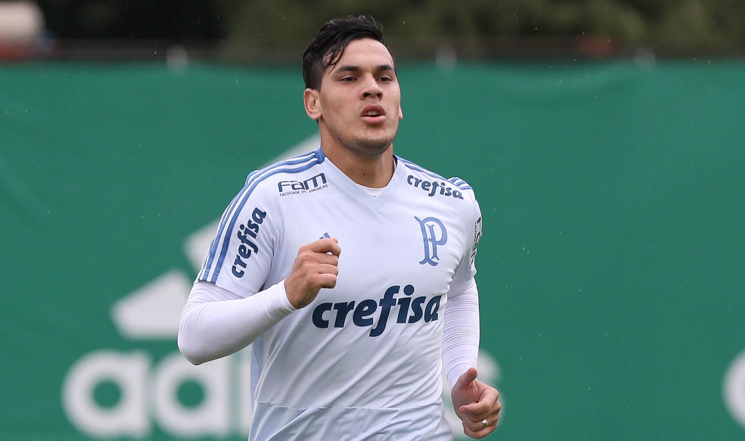 Gómez se apresenta ao Paraguai, mas diz que volta ao Palmeiras está ‘encaminhada’