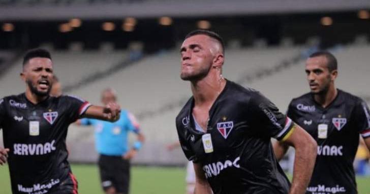 Cariús tem 18 gols em 19 partidas. (Foto: Xandy  Rodrigues / Ferroviário)