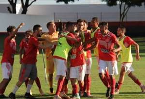 Patrocinense-MG 0 x 1 Anapolina-GO - Rubra vence fora de casa e assume liderança do grupo