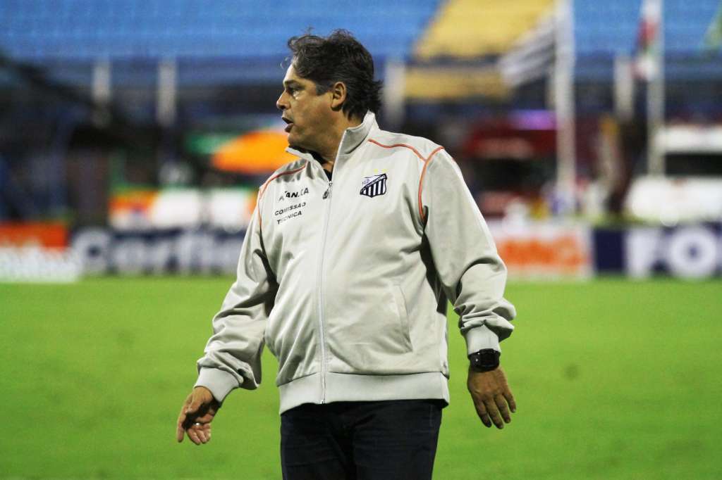 Maior treinador do Bragantino, Veiga receberá homenagem. (Foto: Divulgação / Bragantino)