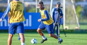 Grêmio na zona de rebaixamento do Brasileirão deixa incomodado o capitão Maicon