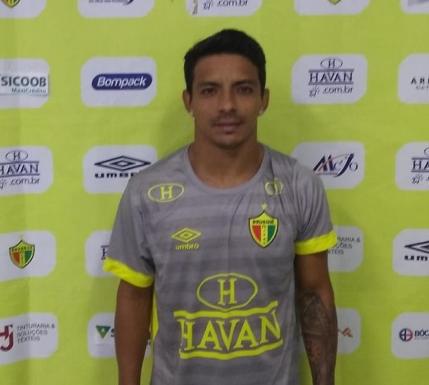 Pensando na 2ª fase, Brusque anuncia atacante com passagem pelo Náutico