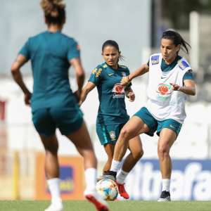 Mundial Feminino: Seleção viaja para a França sem garantir Marta na estreia