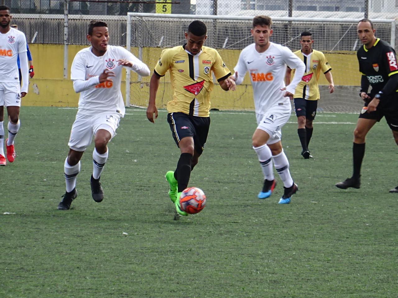 PAULISTA SUB-20: Santos, XV de Piracicaba e Taubaté goleiam; RB Brasil perde primeira