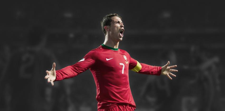 Cristiano Ronaldo fez três gols, classificou Portugal e ganhou elogios. (Foto: Divulgação)