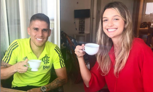 Repórter 'tenta vender' volante do Flamengo e é afastada da Globo