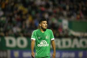 Chapecoense oferece atacante, mas Ponte Preta não deve assinar