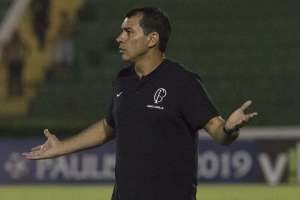 Com Vagner Love poupado, Fábio Carille faz mistério na escalação do Corinthians