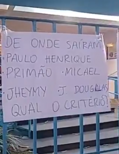 Série C: Torcedores protestam na sede do Paysandu e questionam diretoria