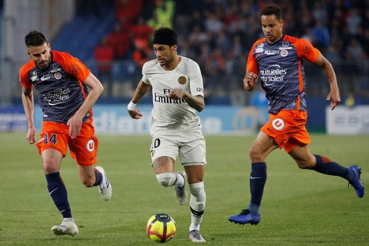 Exame em modelo que acusa Neymar de estupro aponta apenas lesão em dedo