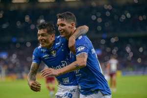 Cruzeiro recebe o Corinthians e tenta encerrar sequência de 7 jogos sem vencer