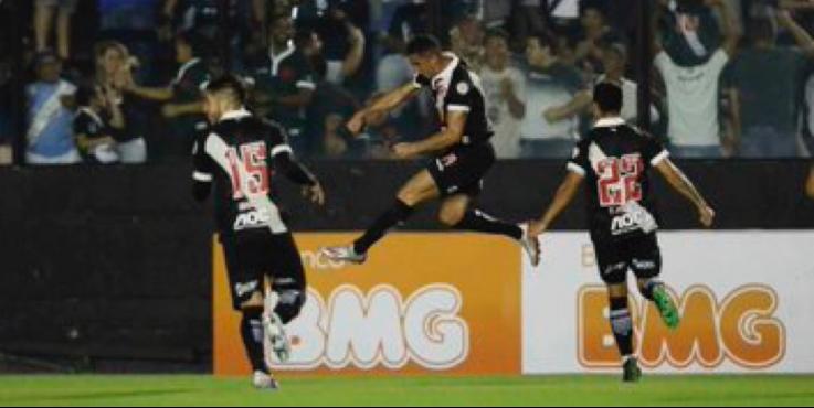 Vasco derrota o Internacional