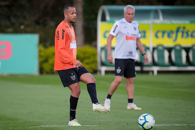 Geuvânio revela estratégia para Atlético-MG voltar a bater o Santos: ‘Marcar em cima’