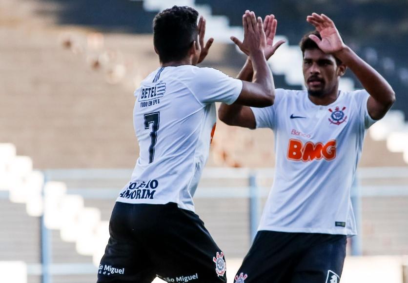 O camisa 7 Rael marcou três gols na goleada que garantiu o Corinthians à próxima fase. (Foto: Rodrigo Gazzanel/Agência Corinthians)