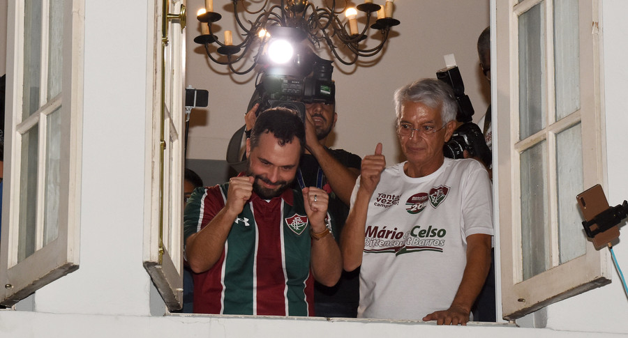 Chapa com advogado que ‘rebaixou’ Lusa e ‘homem-forte da Unimed’ vence eleição no Flu