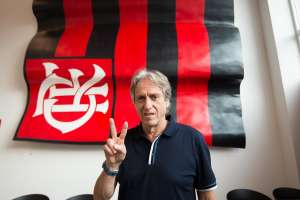 Jesus diz que aceitou treinar o Flamengo por 'paixão' e não questão financeira