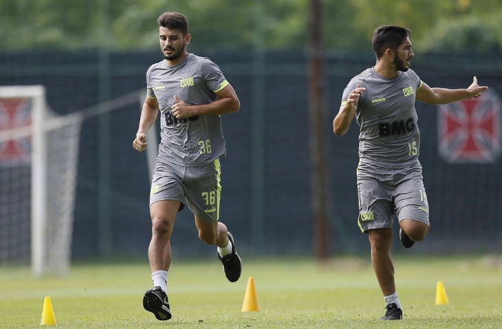 Substituto de Castán, Ricardo festeja evolução pelo Vasco: ‘Estou mais calejado’