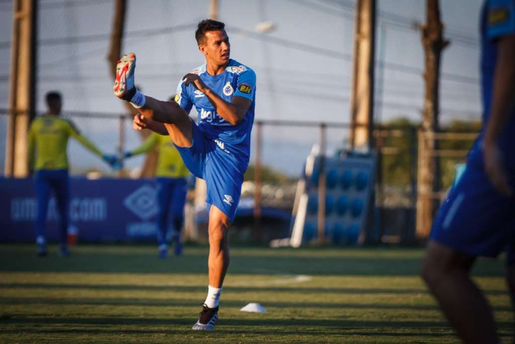 Henrique vê Cruzeiro forte para bater Atlético-MG nas quartas; Edilson é suspenso