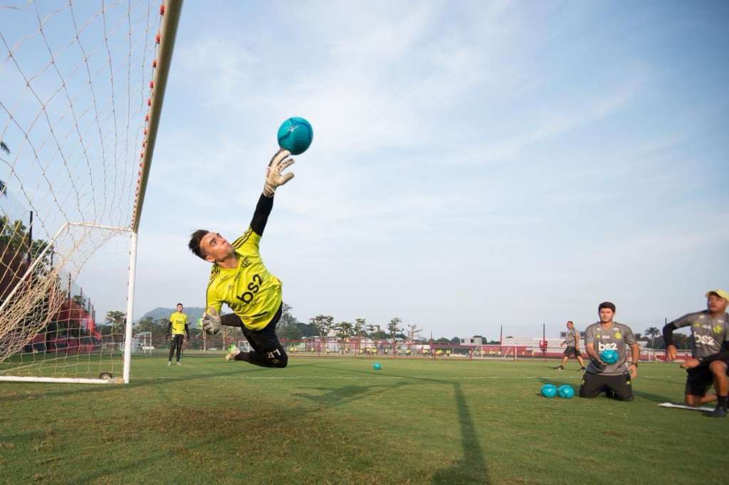 Flamengo terá quatro desfalques em Brasília contra o CSA nesta quarta-feira