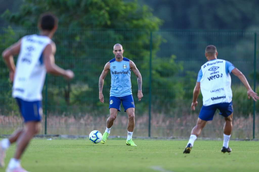 Atacante sabe que se espera mais do time do Grêmio (Foto: Lucas Uebel/DVG/Grêmio)