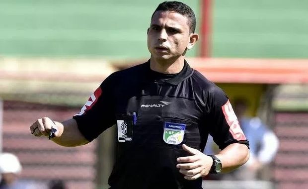 Árbitro que fez lambança com a Ponte na Copa do Brasil repete a dose com Guarani