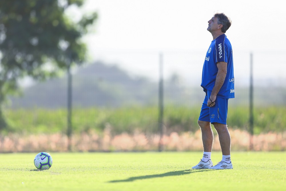 No Rio, Grêmio tem a missão de estancar irregularidade contra o Botafogo