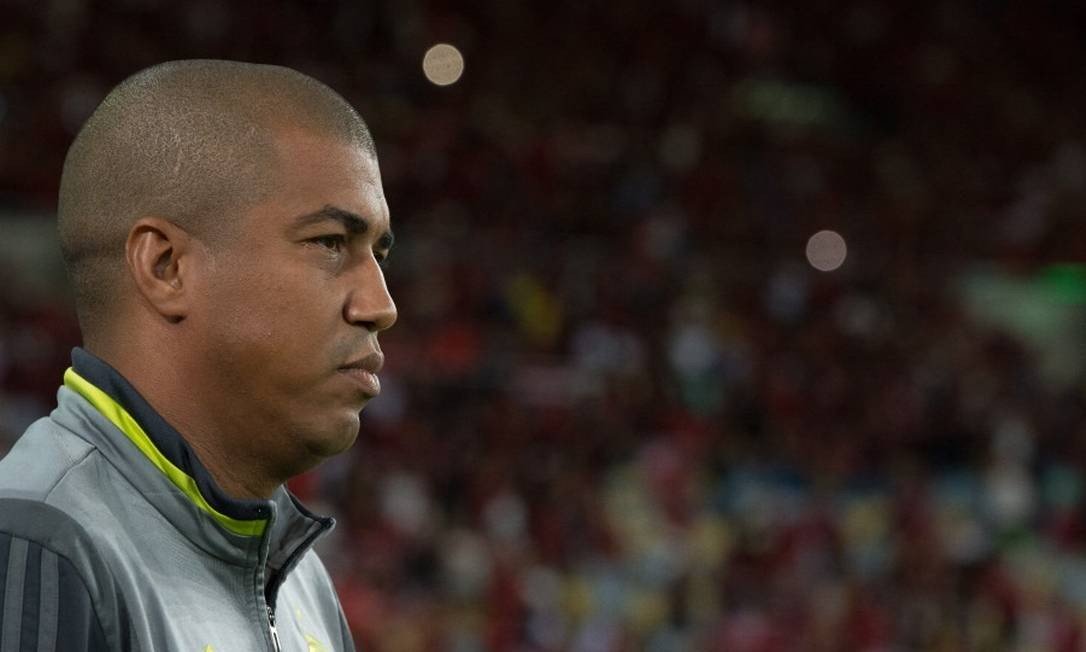Com bom retrospecto, interino é exaltado em despedida do comando do Flamengo