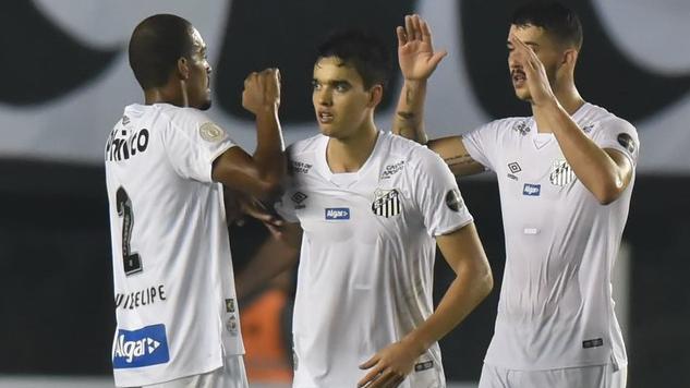 BRASILEIRÃO: Santos lidera e vê Flamengo e Inter seguirem na cola