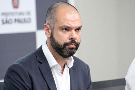 Negociando renovação, prefeito de São Paulo faz reunião com chefão da Fórmula 1