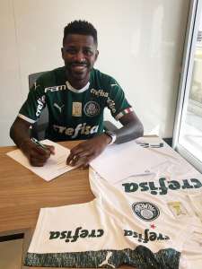 Palmeiras anuncia contratação de volante ex-seleção brasileira