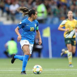Mundial Feminino: Marta se diz honrada com feito, mas diz: 'Há mais a fazer'