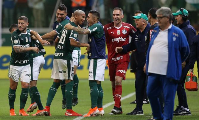 Palmeiras 2 x 0 Avaí – Verdão vence fácil e recupera liderança do Brasileirão