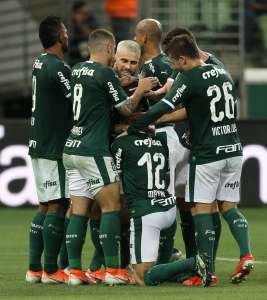 BRASILEIRÃO: Palmeiras vence e segue líder; São Paulo empata fora de casa