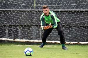 Suspenso por doping, João Ricardo é liberado e volta à Chapecoense