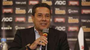 Luxemburgo destaca crescimento do Vasco e se revolta com vazamentos de 'X9'