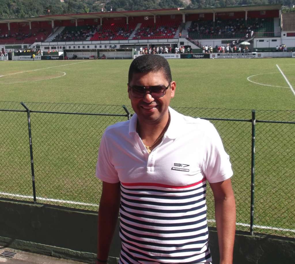 Narciso no Estádio Ulrico Mursa, palco do 